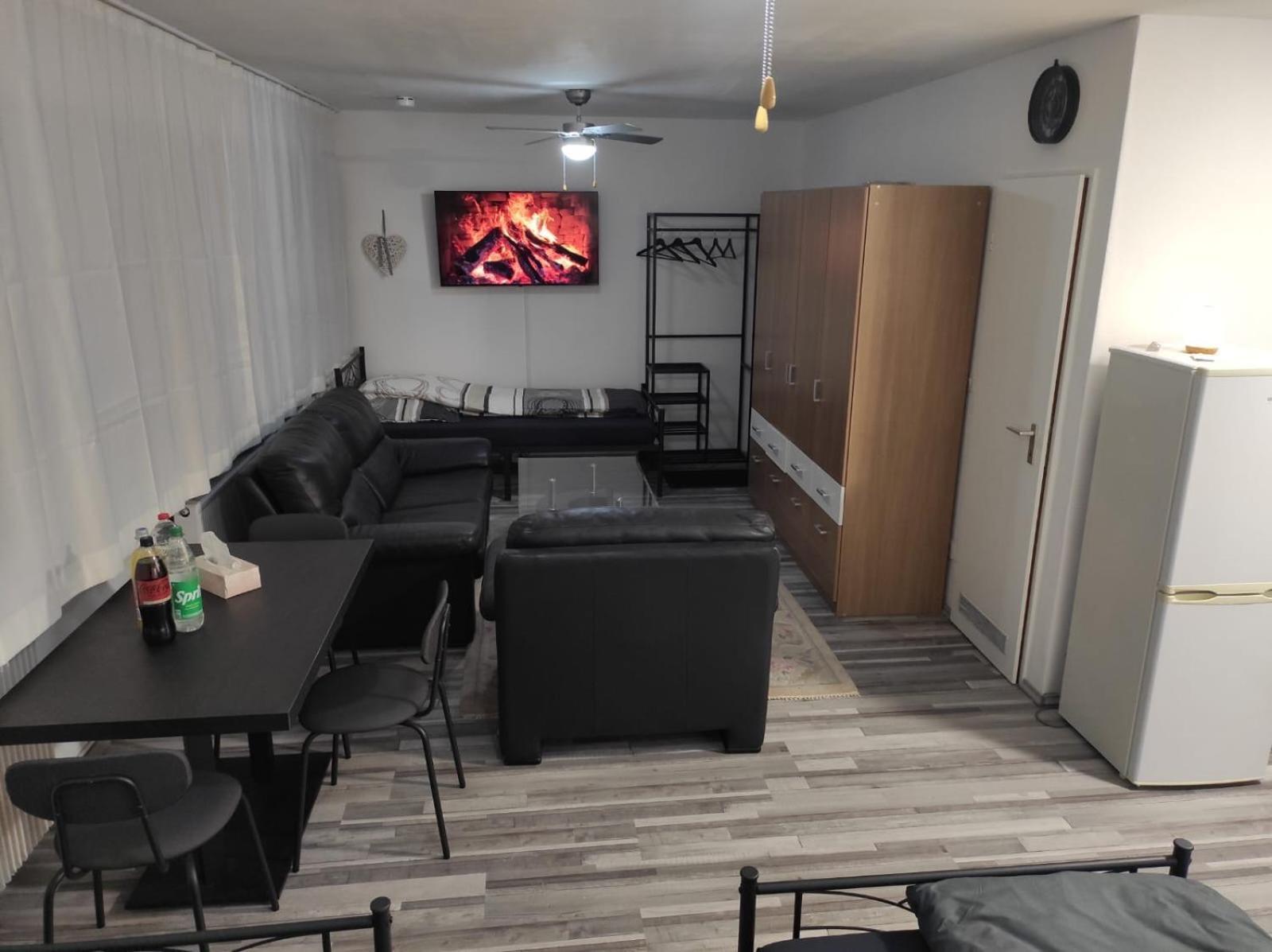 Ferienwohnung Im Zentrum Von Oberhausen Inklusive Wlan Exterior foto