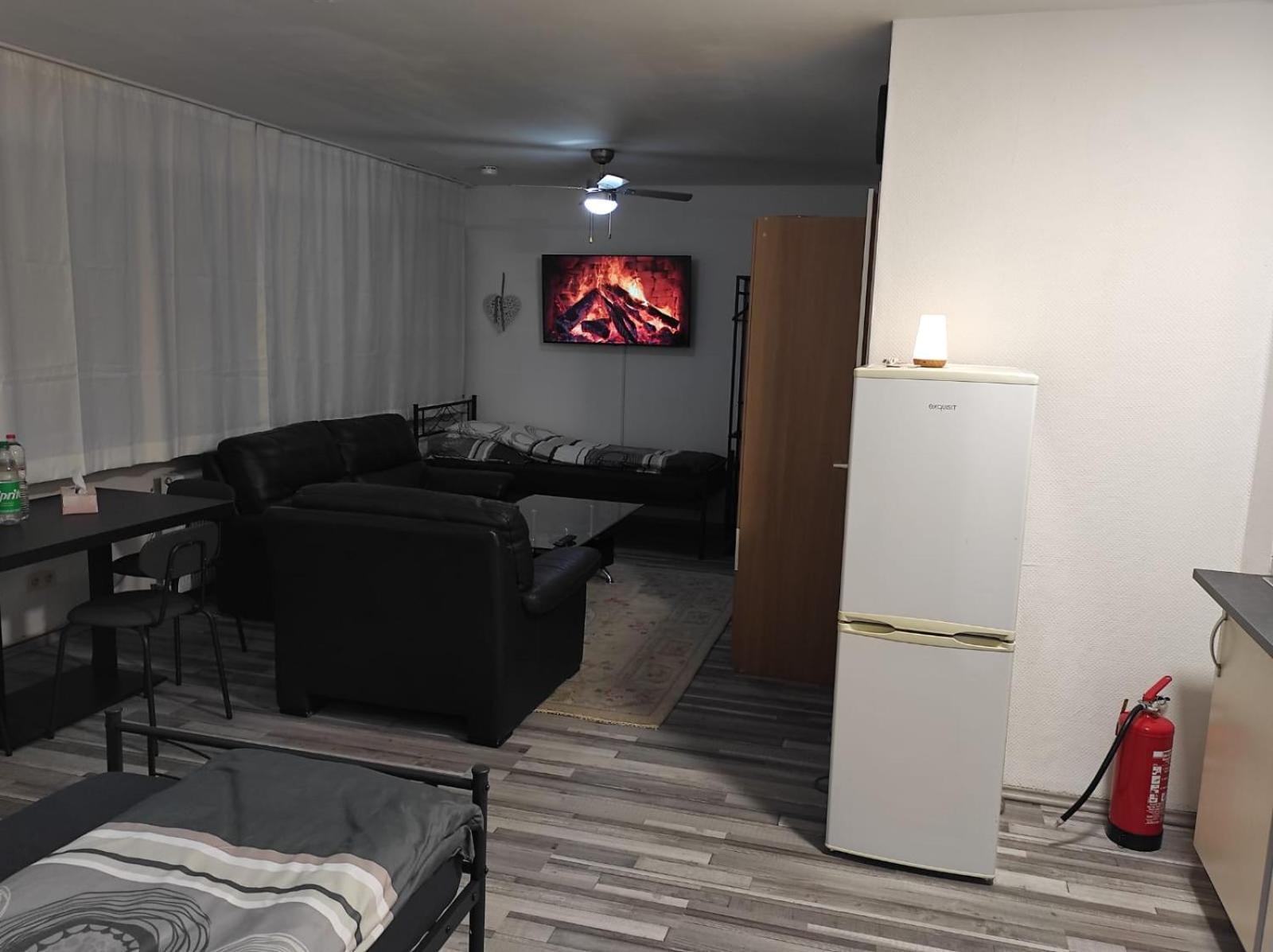 Ferienwohnung Im Zentrum Von Oberhausen Inklusive Wlan Exterior foto