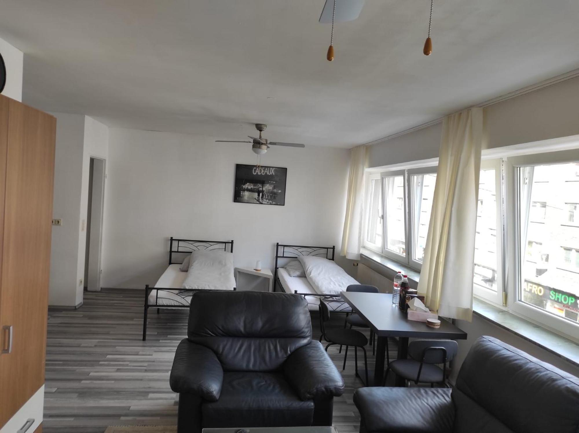 Ferienwohnung Im Zentrum Von Oberhausen Inklusive Wlan Exterior foto