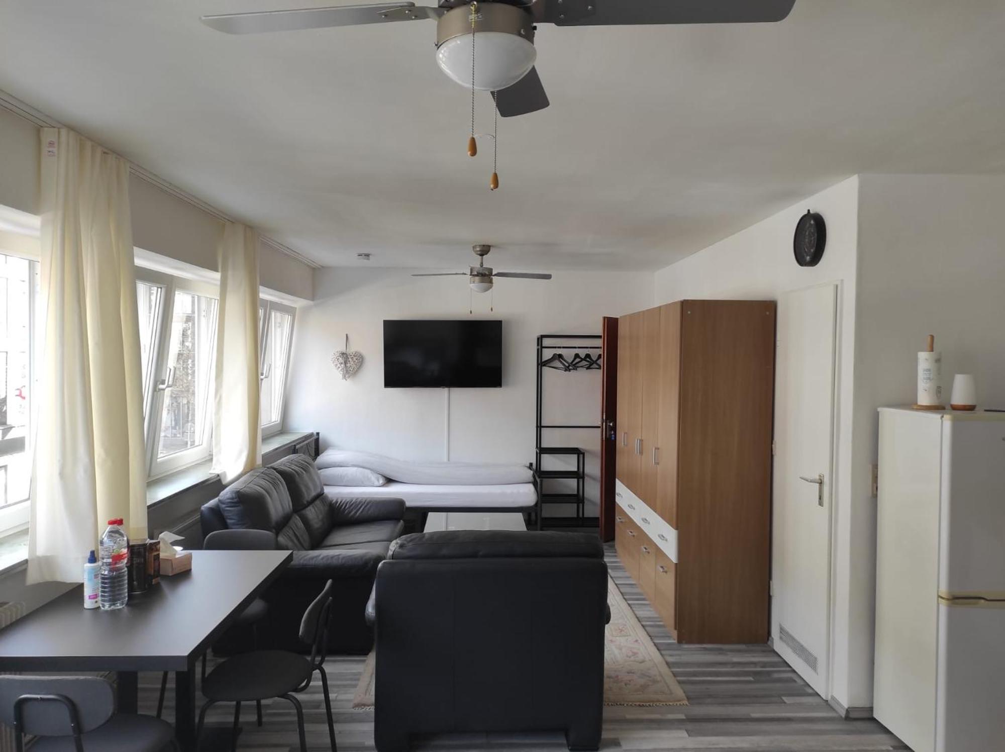 Ferienwohnung Im Zentrum Von Oberhausen Inklusive Wlan Exterior foto