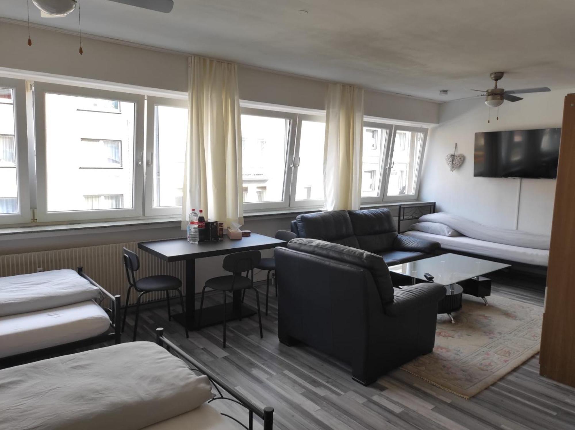Ferienwohnung Im Zentrum Von Oberhausen Inklusive Wlan Exterior foto